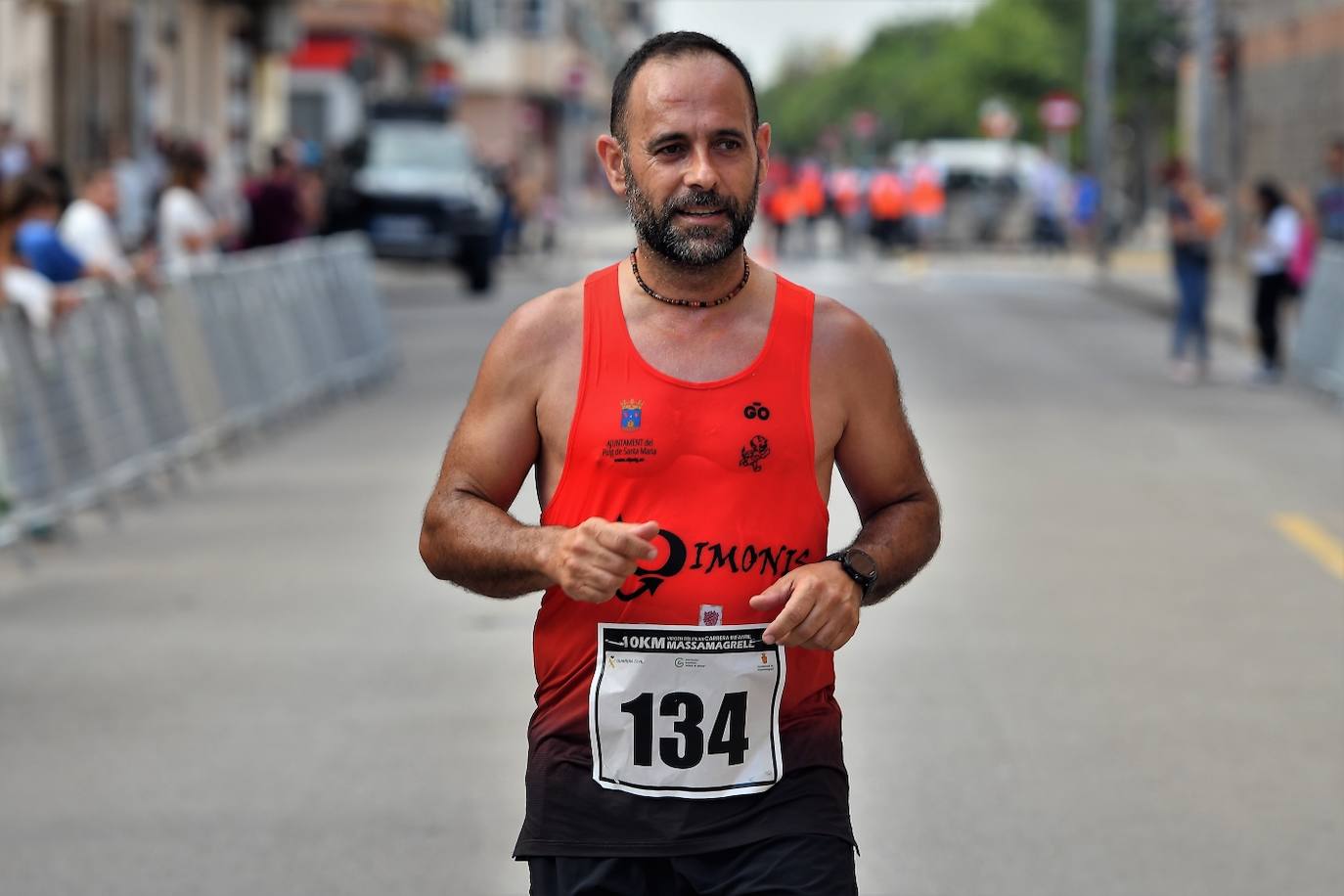 Los corredores en la 10K de Massamagrell.