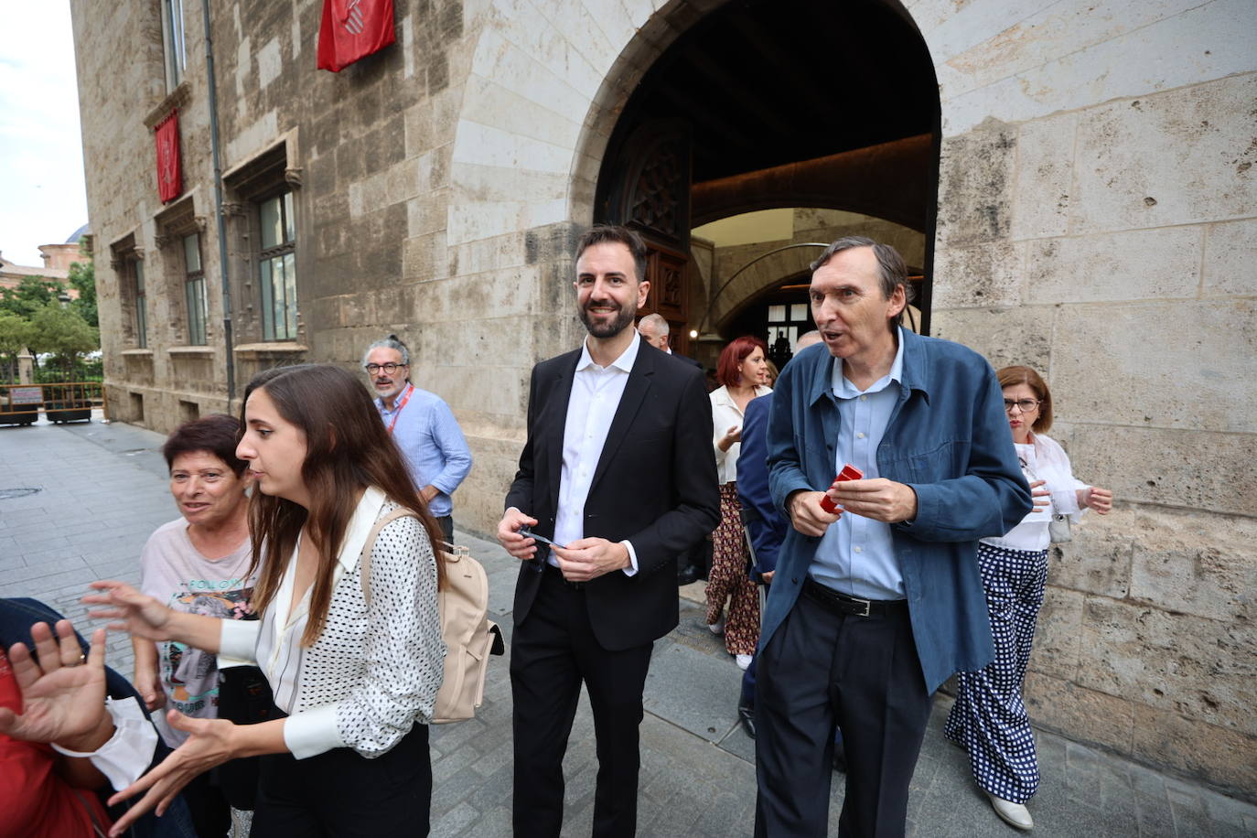 Los invitados pertenecen a diferentes ámbitos de la sociedad valenciana. 