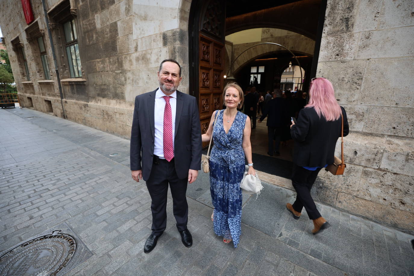 Los invitados pertenecen a diferentes ámbitos de la sociedad valenciana. 