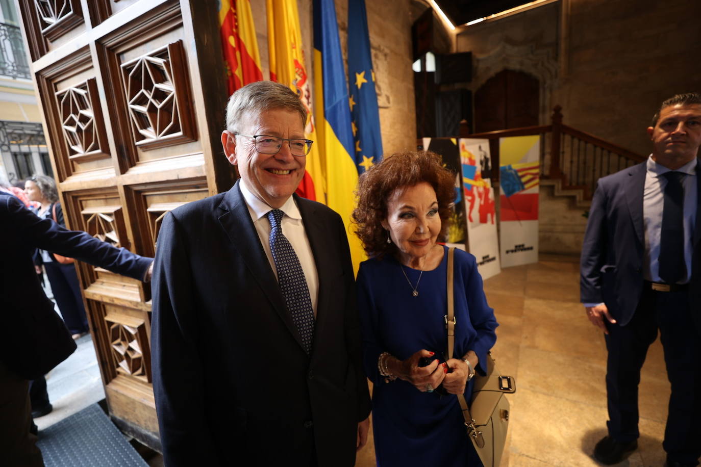 Los invitados pertenecen a diferentes ámbitos de la sociedad valenciana. 