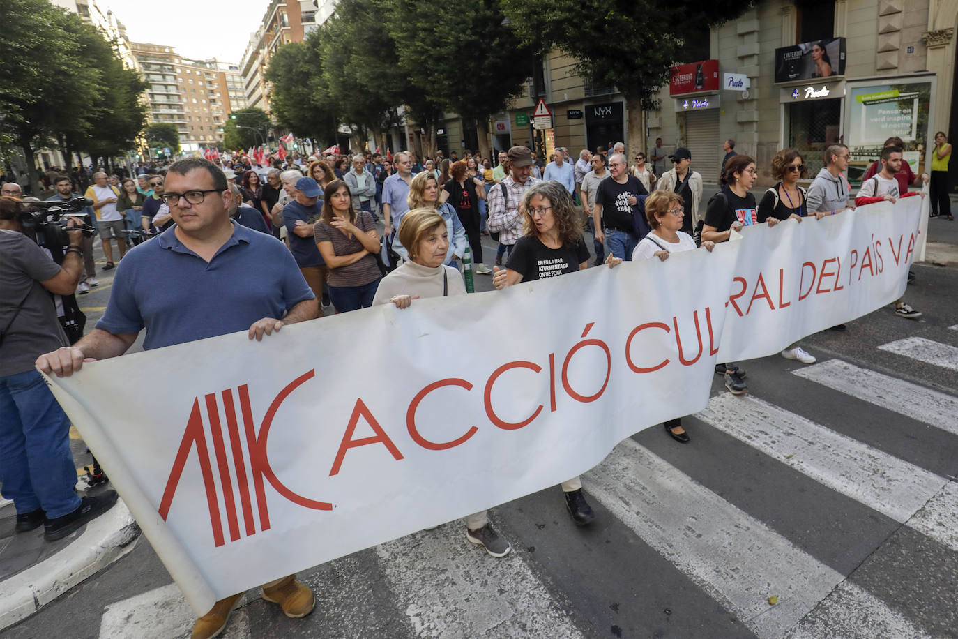 Fotos: Manifestaciones en Valencia por el 9 d&#039;Octubre 2022