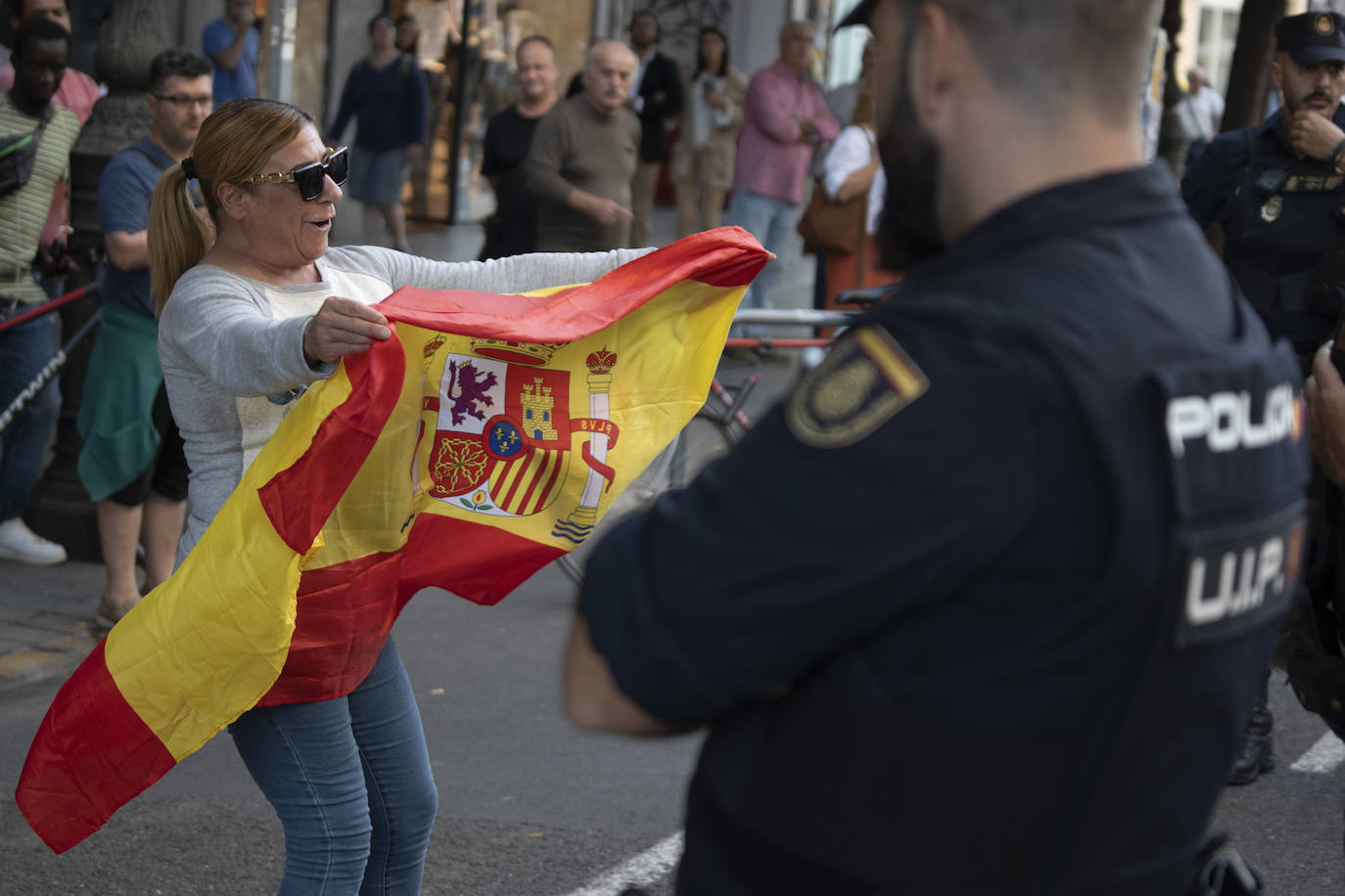 Fotos: Manifestaciones en Valencia por el 9 d&#039;Octubre 2022