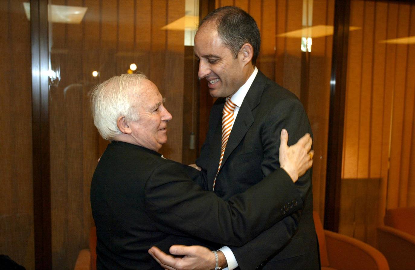 Marzo de 2006. Reunión de Francisco Camps con el cardenal Antonio Cañizares.