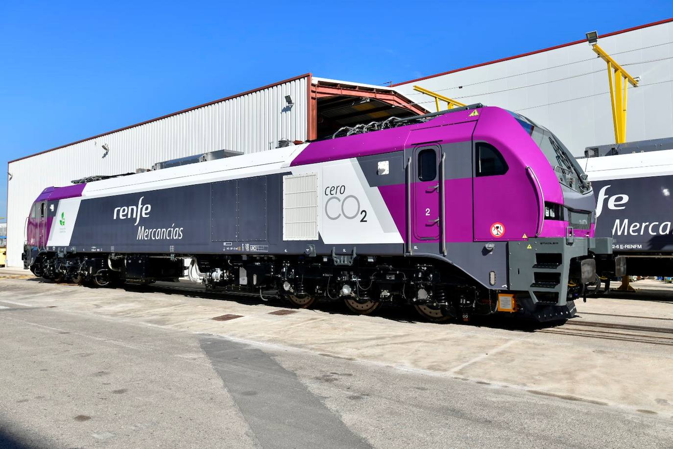 Las nuevas locomotoras de tracción eléctrica. 