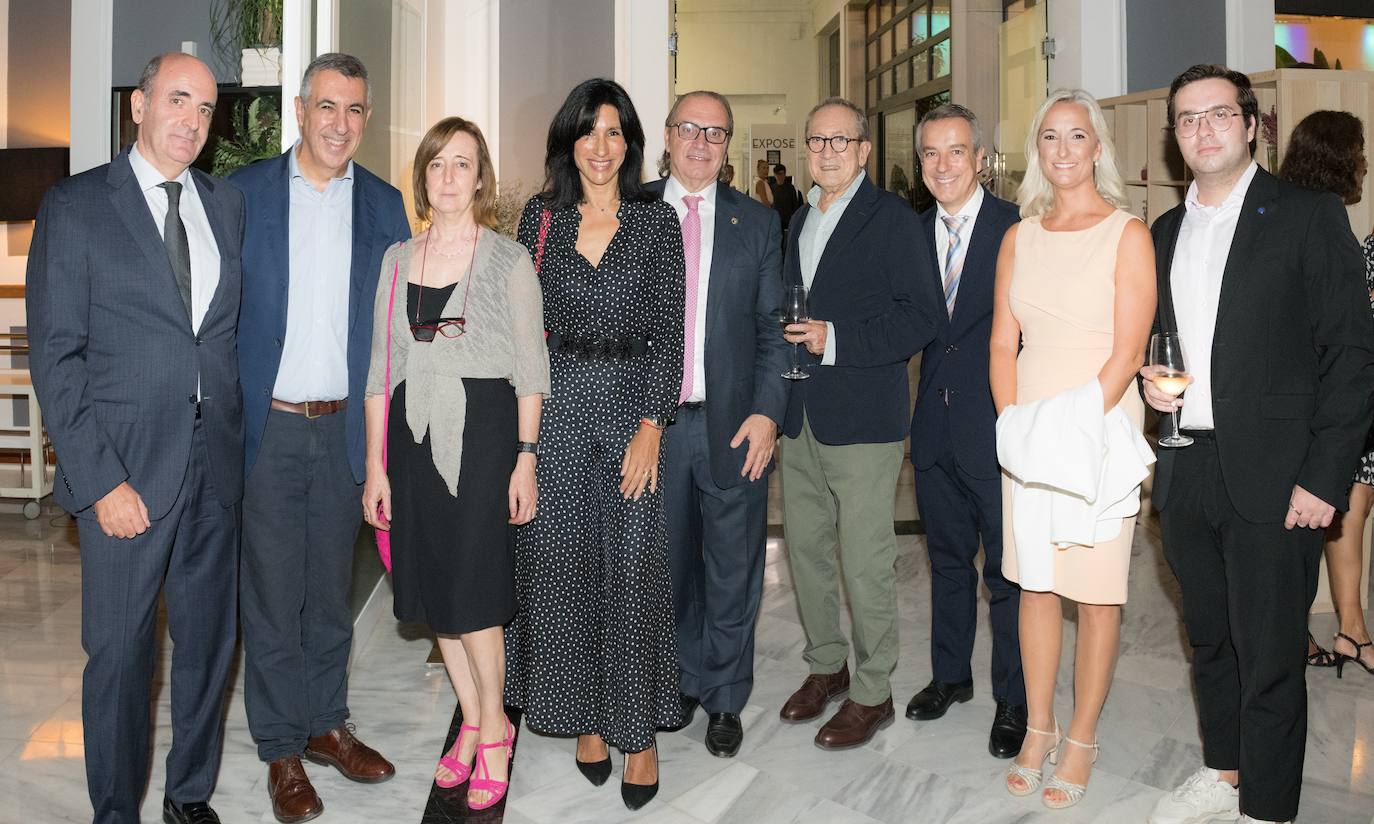 Eduardo García, Vicente Gracia Nebot, María Ponz, María José Gratacós, Luis Sendra, Manuel Portaceli, Salvador López, Lupe Navarro y Luis Sendra Jr.