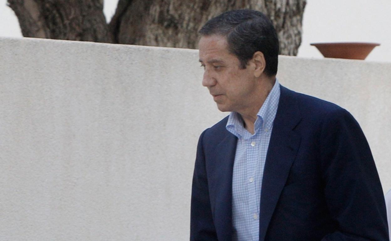 Eduardo Zaplana, durante la operación policial del caso Erial. 