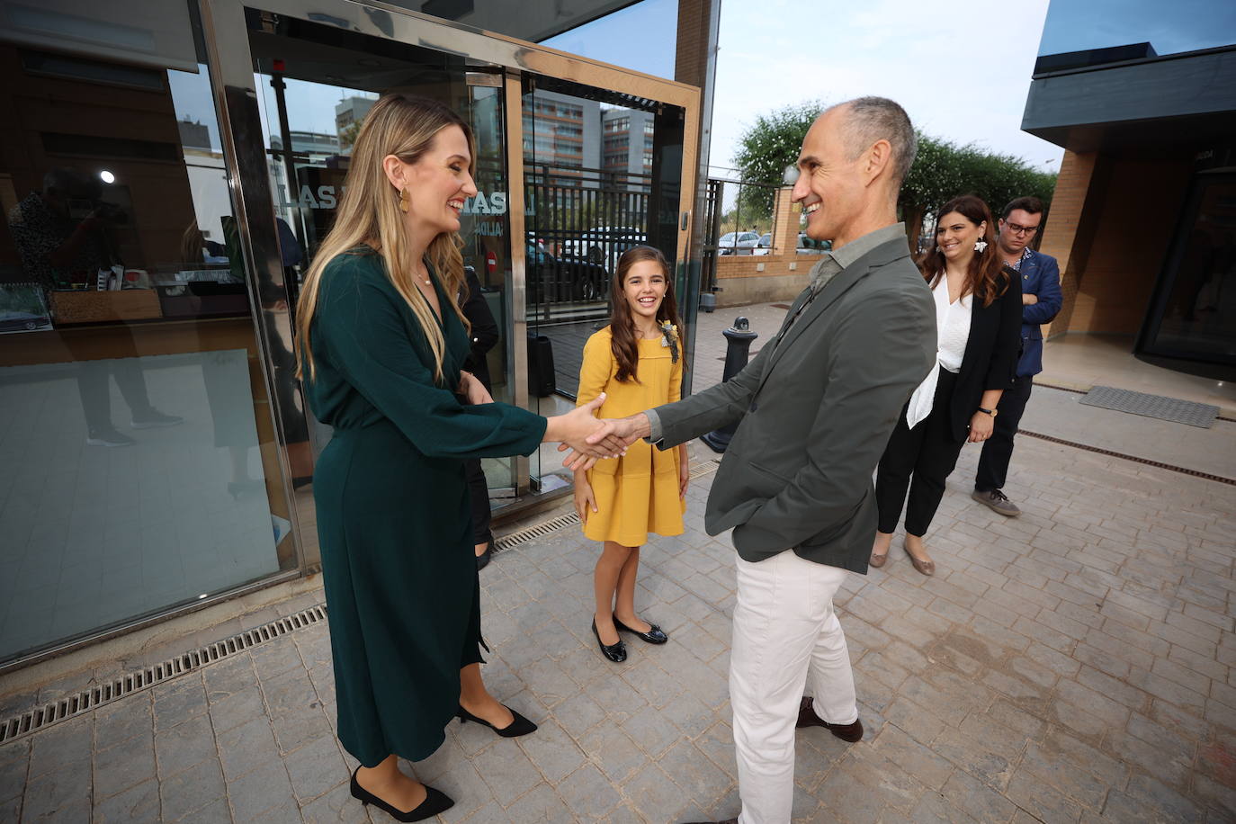 Las falleras mayores de Valencia recorren el periódico decano de Valencia y confiesan sus ilusiones de cara al reinado que acaban de estrenar