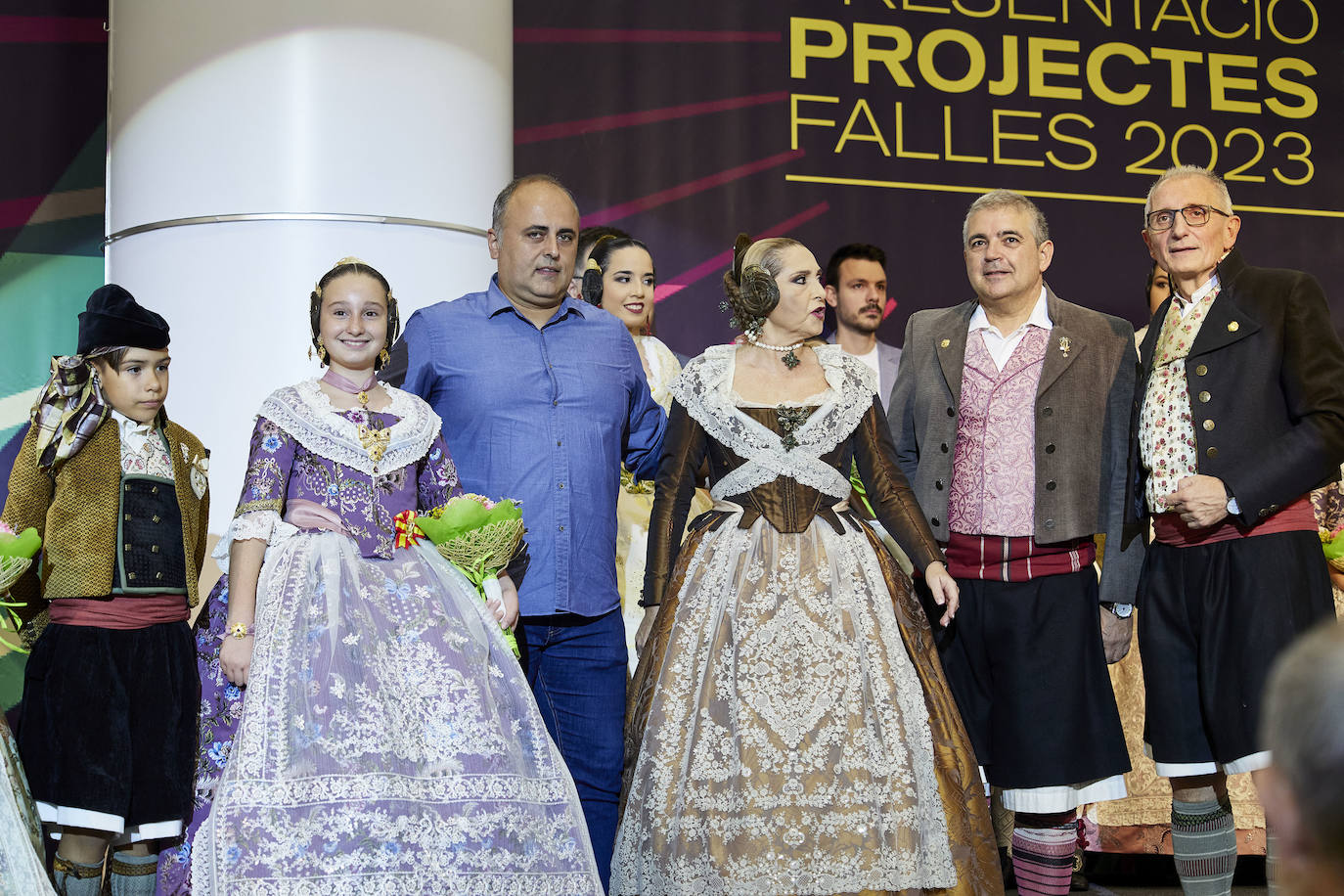 Fotos: Las falleras mayores de Valencia inaguran la exposición de bocetos de las fallas especiales de 2023