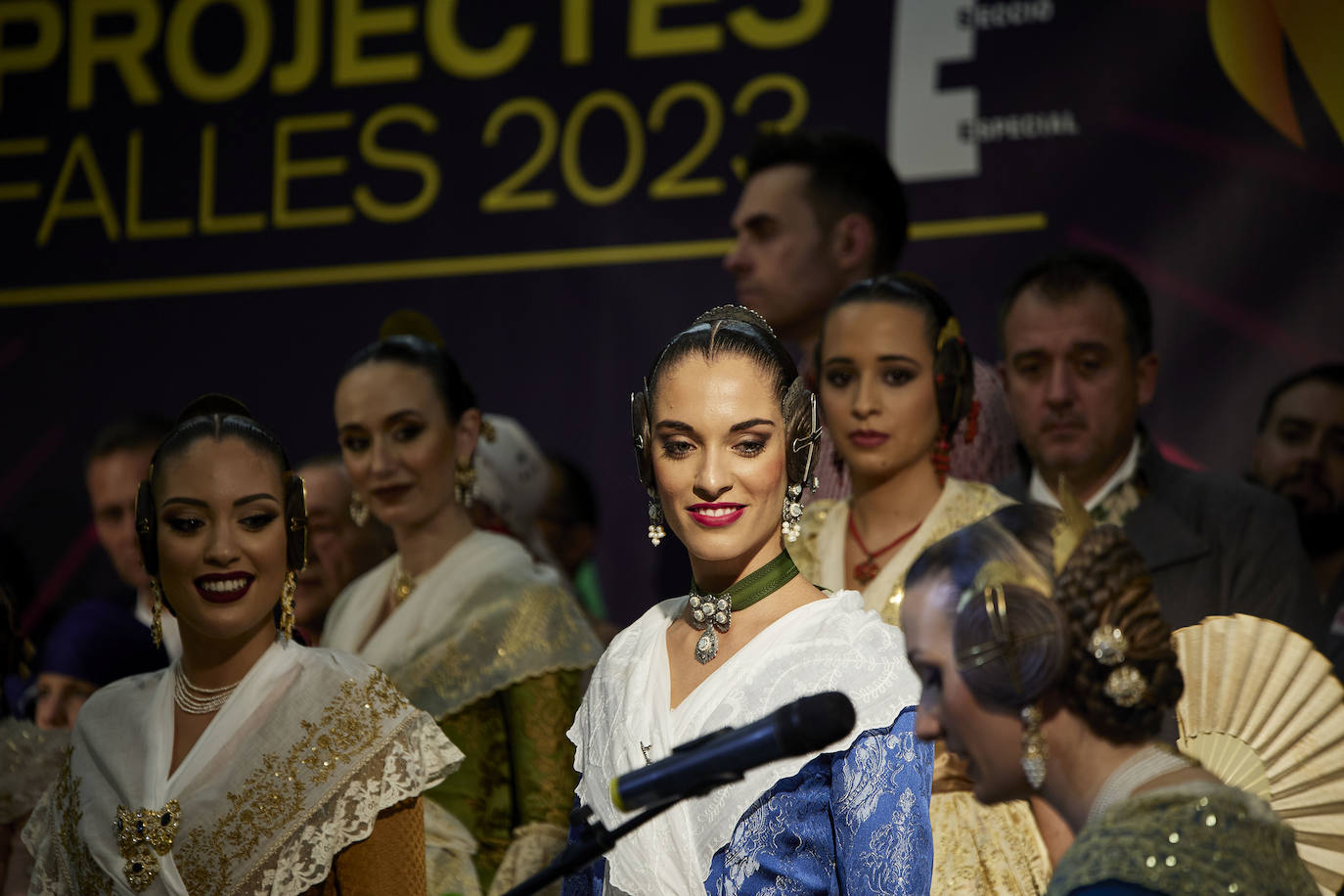 Fotos: Las falleras mayores de Valencia inaguran la exposición de bocetos de las fallas especiales de 2023