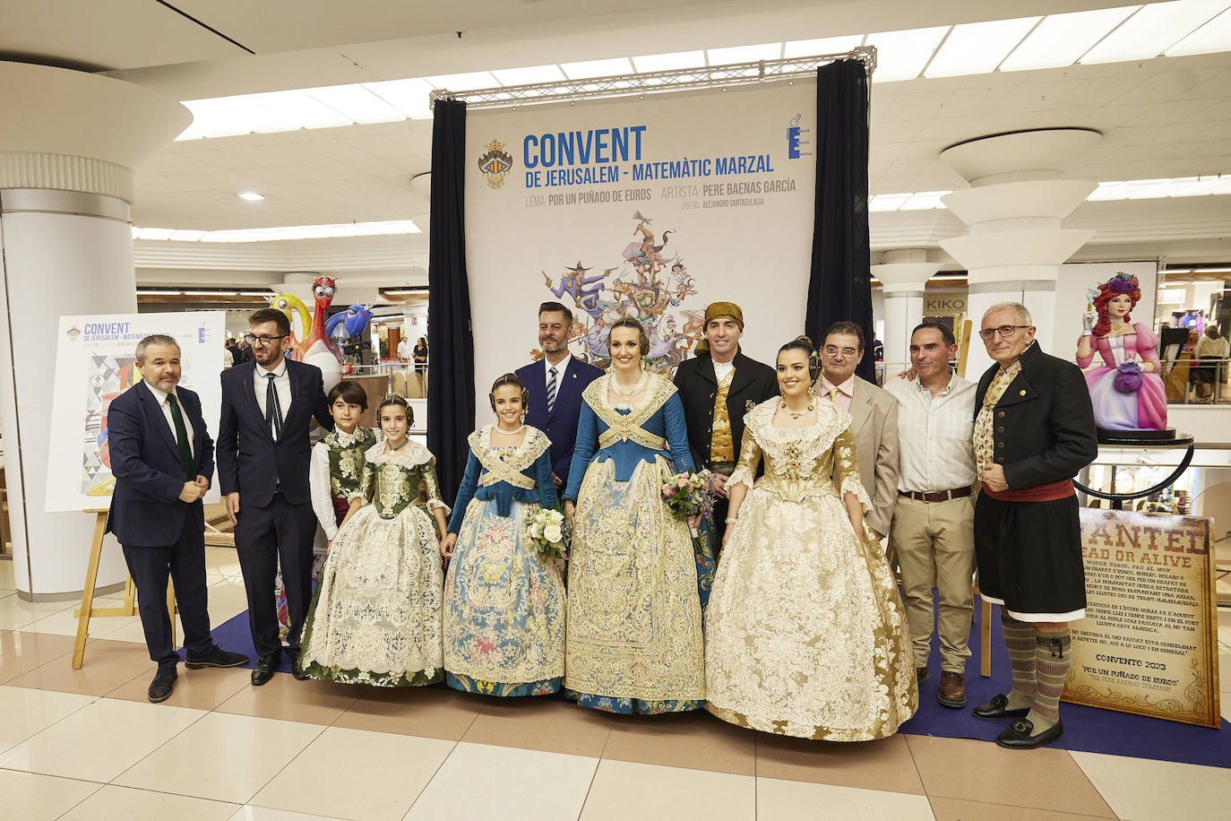 Fotos: Las falleras mayores de Valencia inaguran la exposición de bocetos de las fallas especiales de 2023