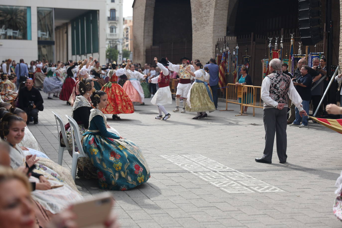 Fotos: El Marítimo homenajea a la Senyera