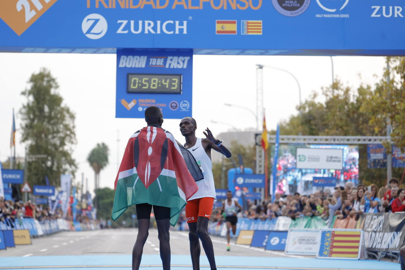 Fotos: Búscate en el Medio Maratón de Valencia 2022