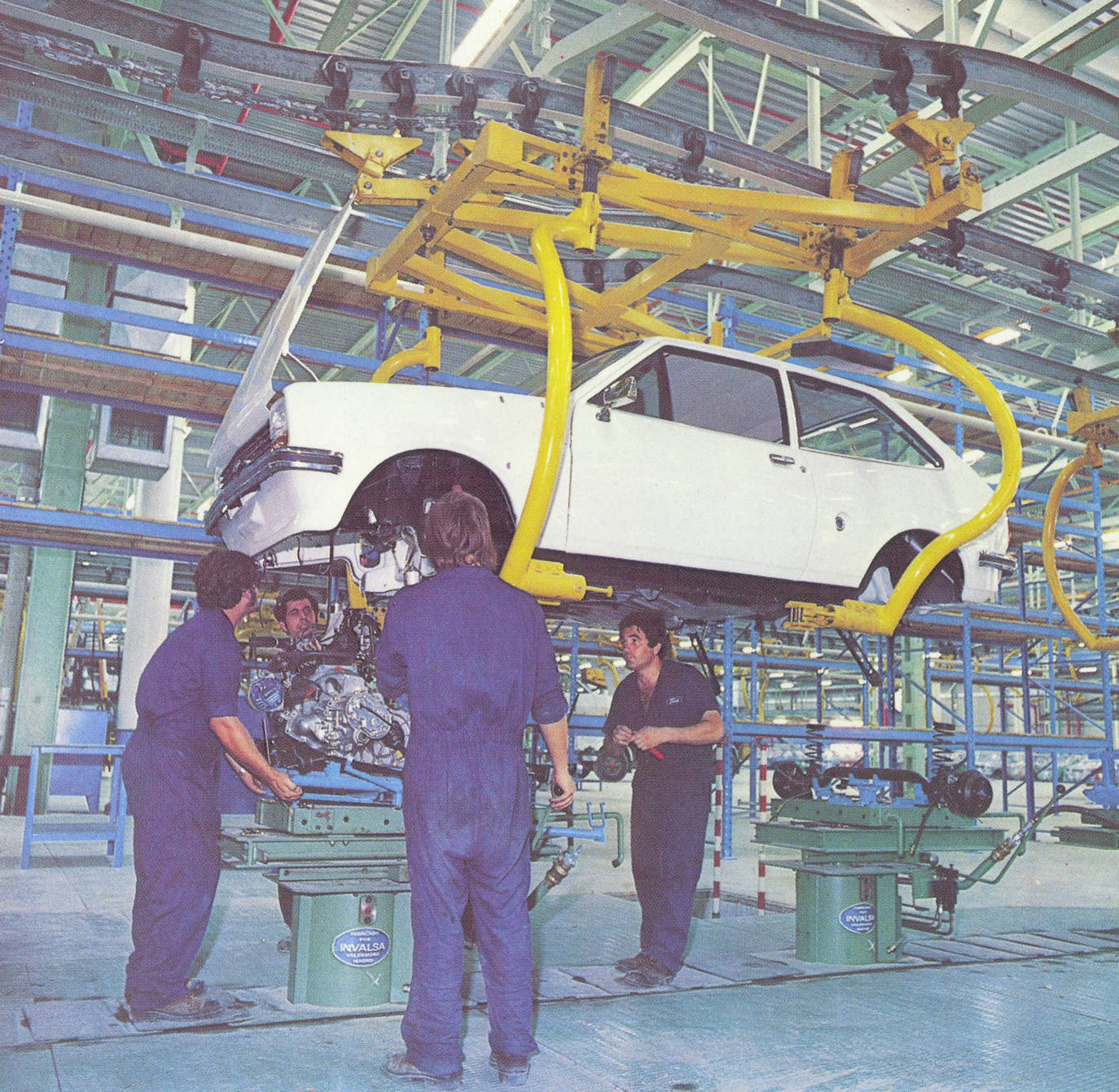 Montaje de un Ford Fiesta en la planta de Almussafes.