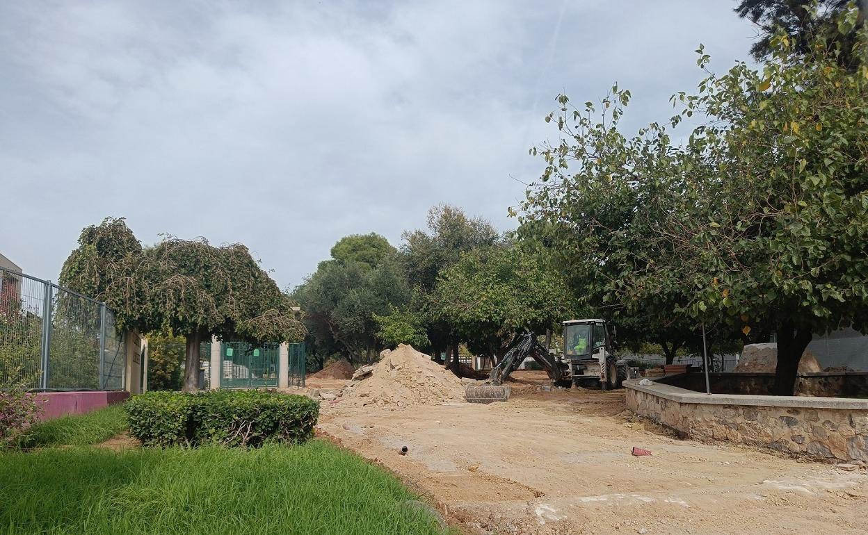 Obras en el parque de Almussafes. 