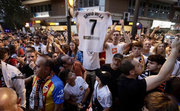 Galería. Homenaje a David Villa en Mestalla.