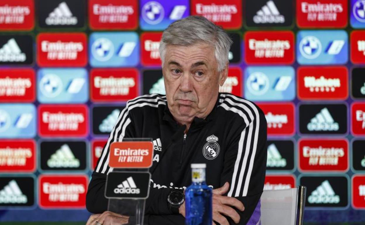 Ancelotti durante la rueda de prensa previa a visitar Vallecas