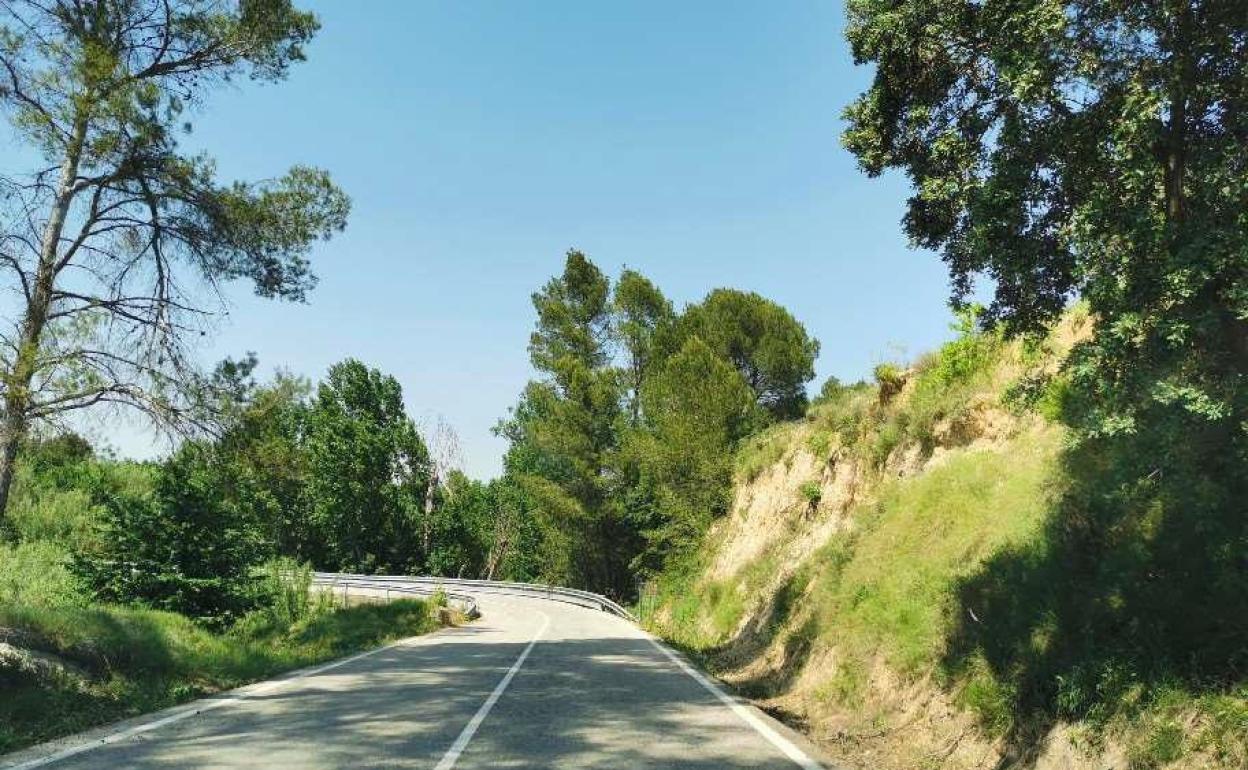 Carretera CV-661  que se convertirá en ruta ciclopeatonal. 