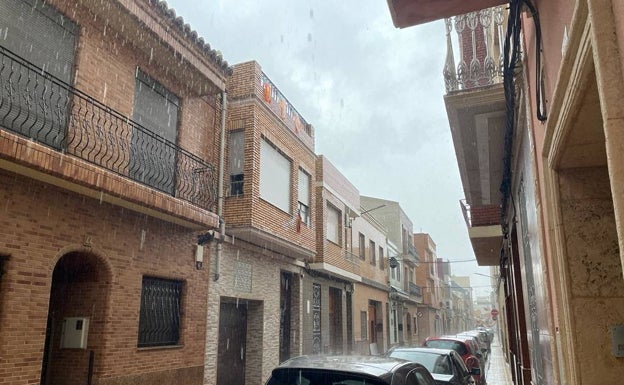 Carreteras y túneles cortados por las lluvias en municipios de l'Horta Sud