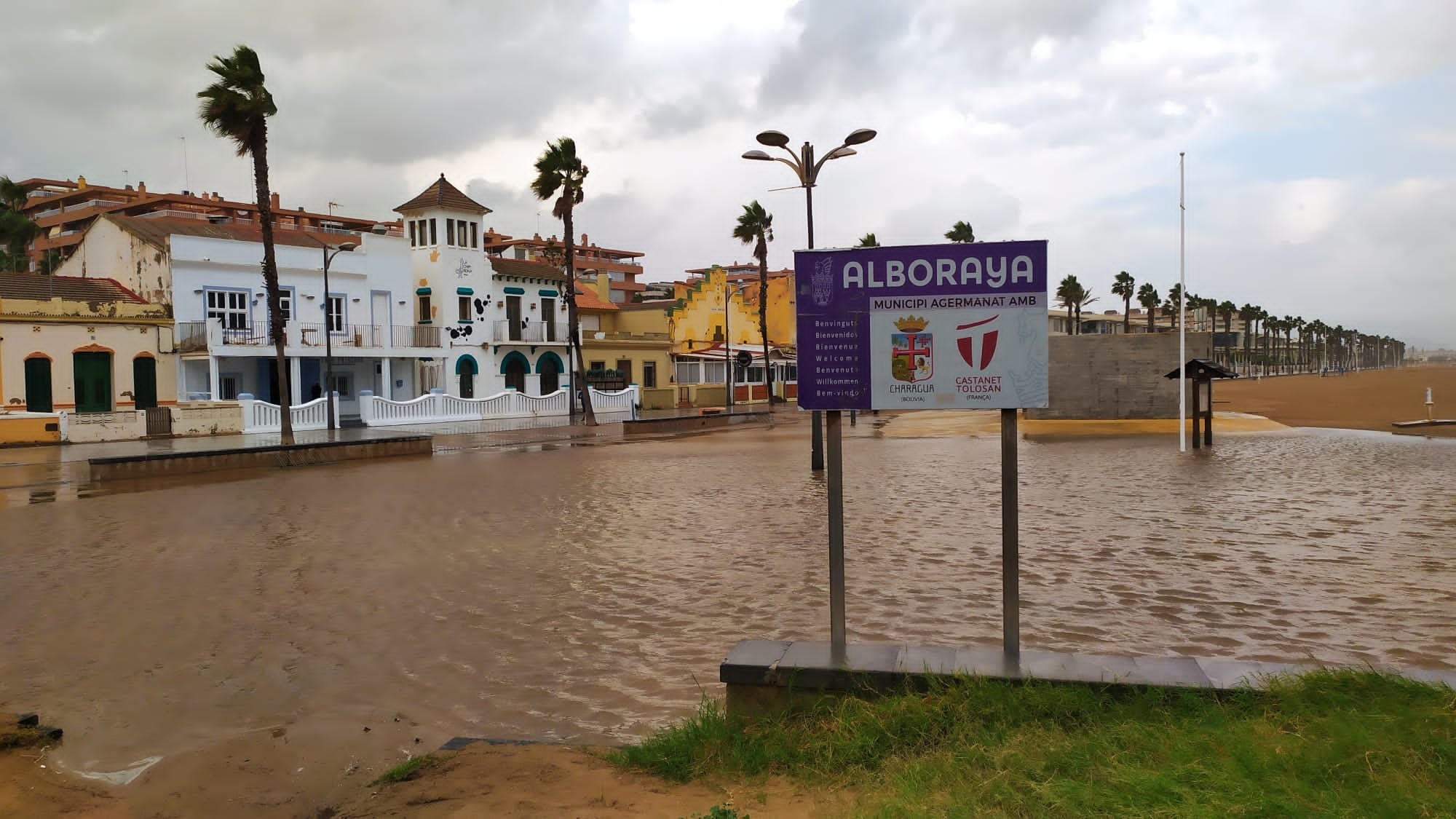 Fotos: Las tormentas torrenciales colapsan la Comunitat