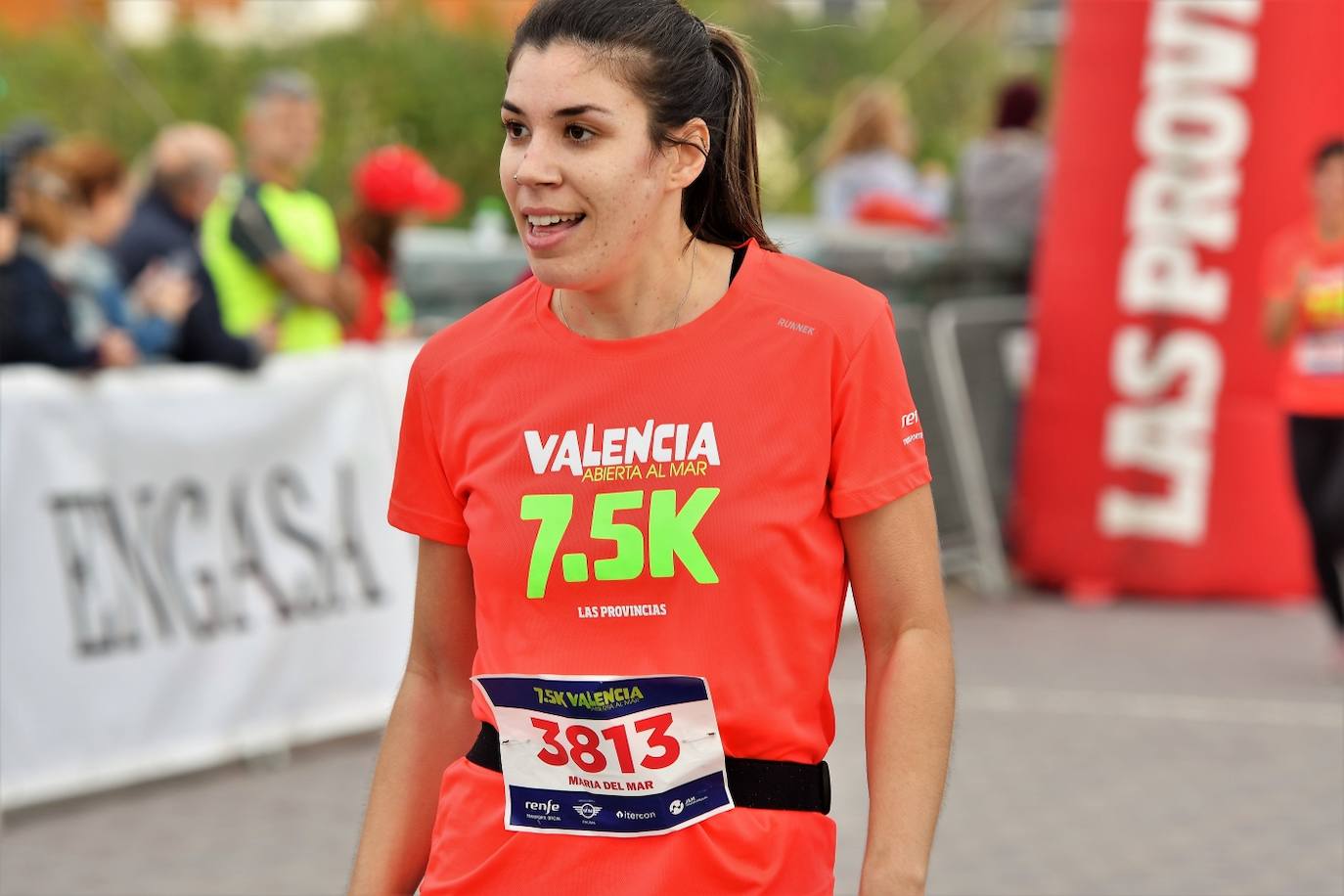 Fotos: Búscate en la llegada de la 15K y 7.5K Valencia Abierta al Mar 2022