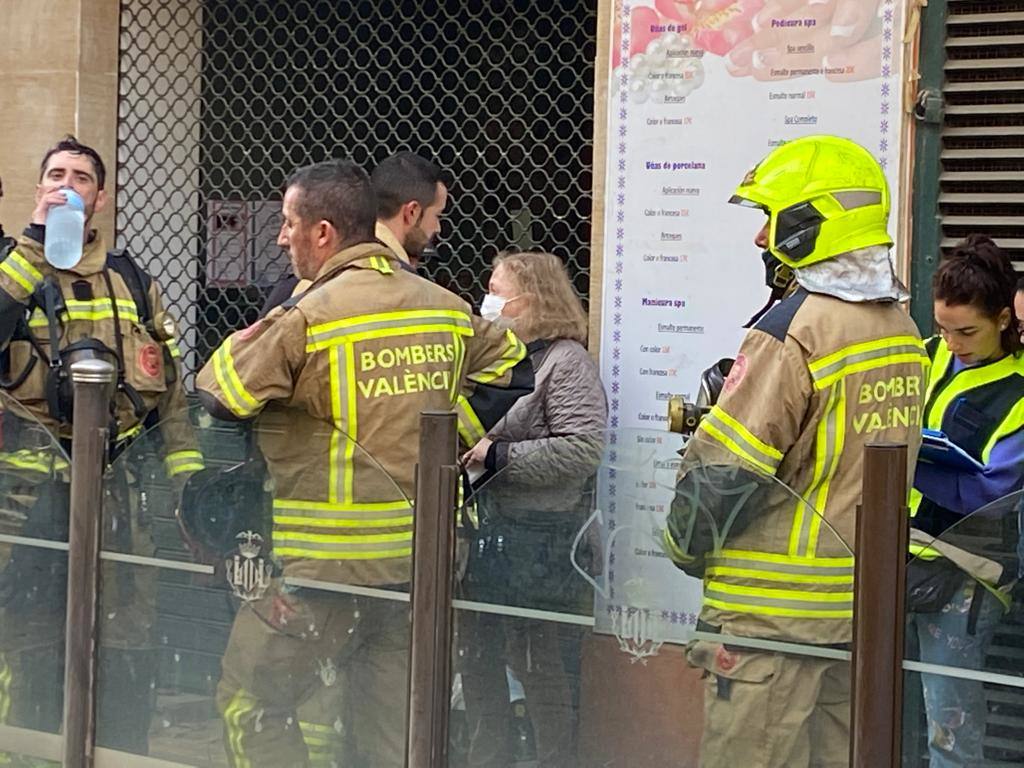 Fotos: Incendio en una vivienda en Ángel Guimerá (13/11/2022)