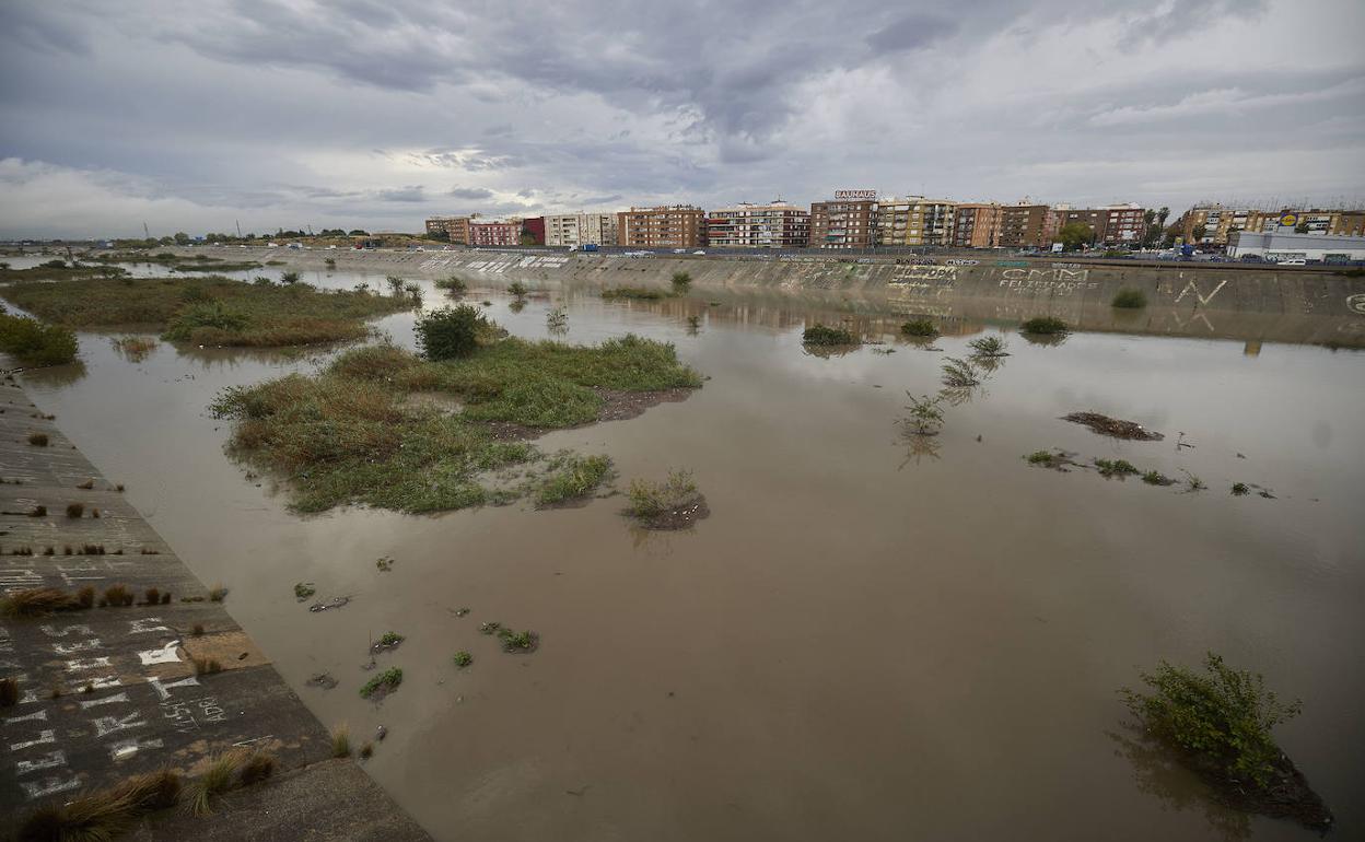 Tramo del nuevo cauce inundado el pasado viernes. 