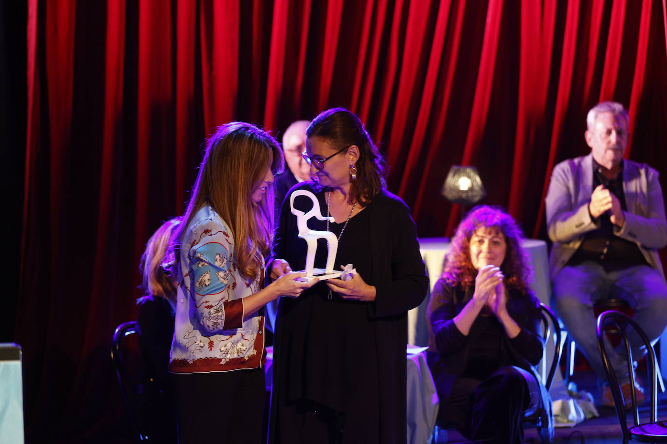 Fotos: Avetid premia a las artes escénicas valencianas