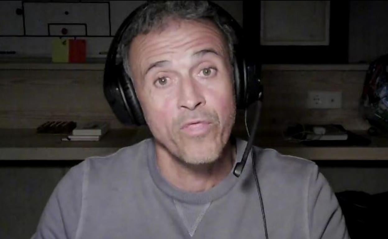 Luis Enrique, al anunciar que va a hablar en twitch.