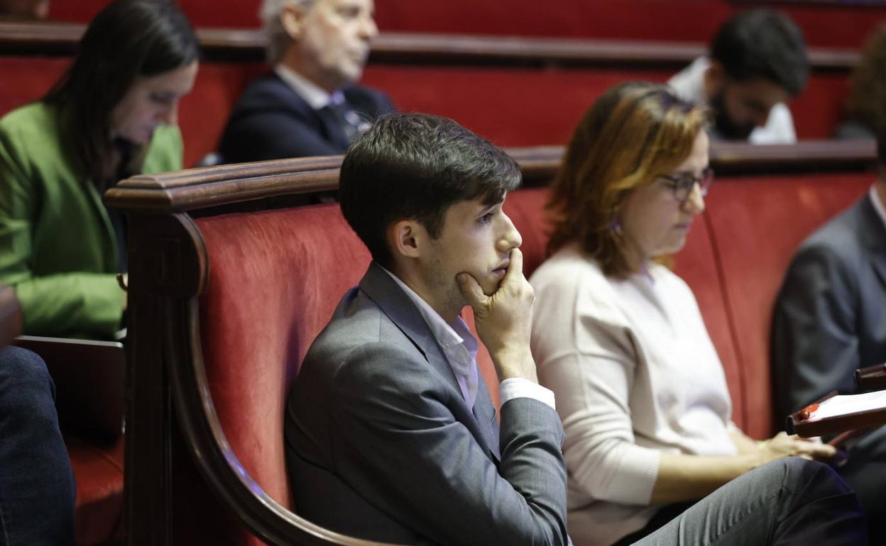 El concejal de Hacienda, Borja Sanjuán, en el pleno de este jueves. 