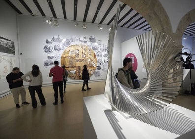 Imagen secundaria 1 - El urbanismo de Valencia, en una exposición