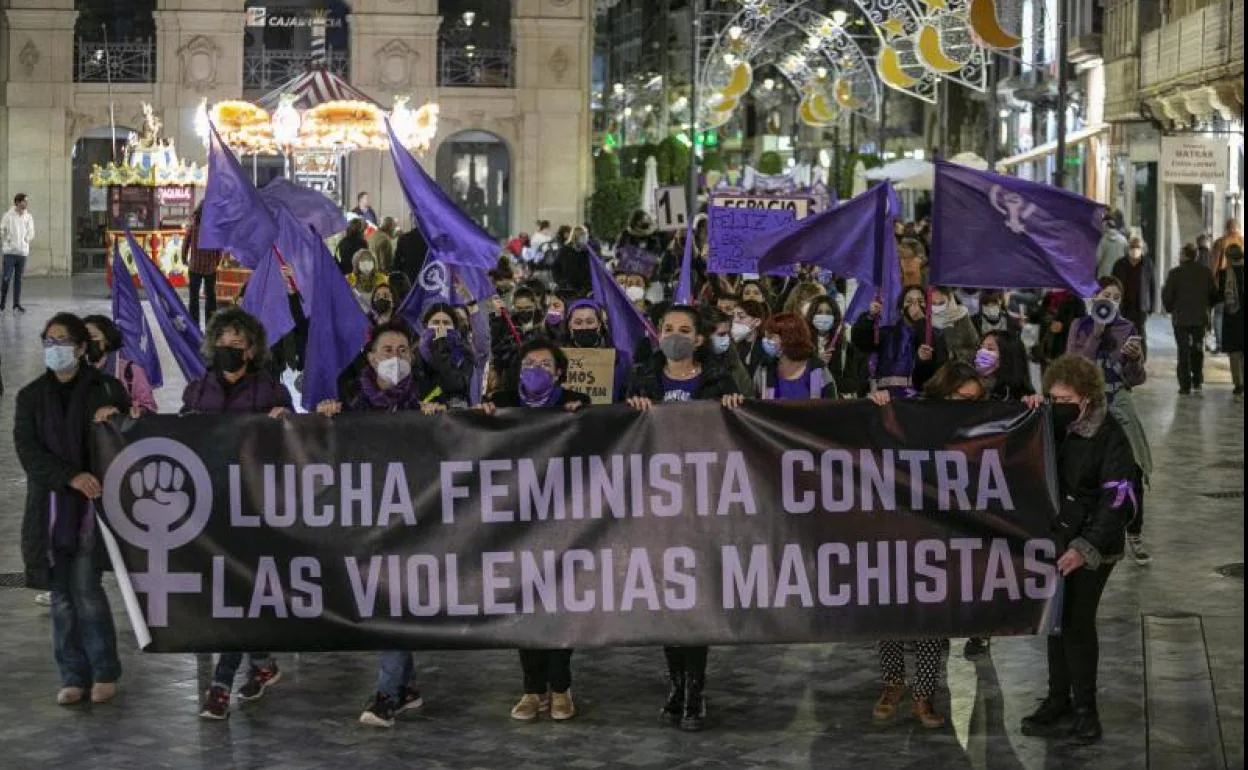 Manifestación a favor de la erradicación de la violencia de género 25-N en Cartagena. 