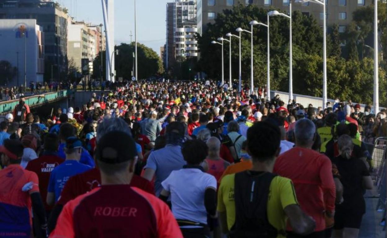 Salida del Maratón de Valencia 2021. 