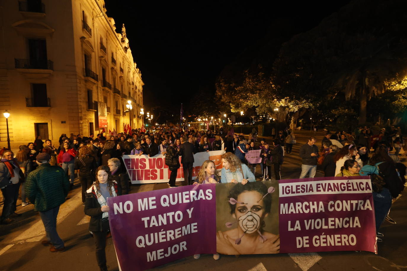 Fotos: Así ha sido la manifestación del 25N en Valencia