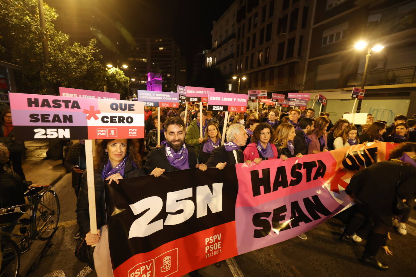 Fotos: Así ha sido la manifestación del 25N en Valencia