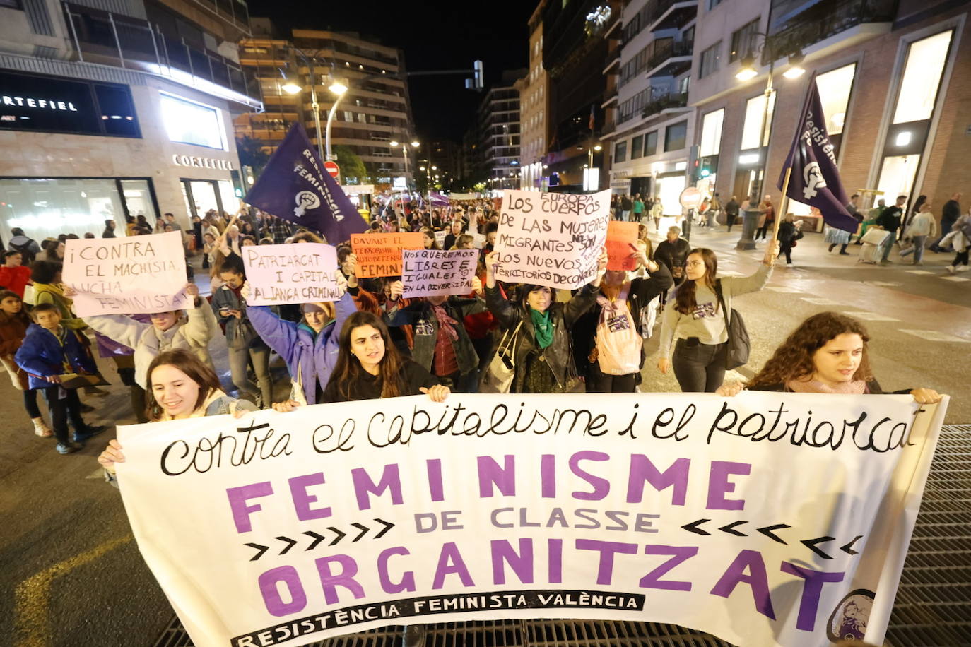 Fotos: Así ha sido la manifestación del 25N en Valencia