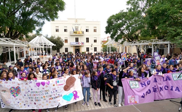 Imagen principal - La conmemoración del 25N en Benetússer y Sedaví. 