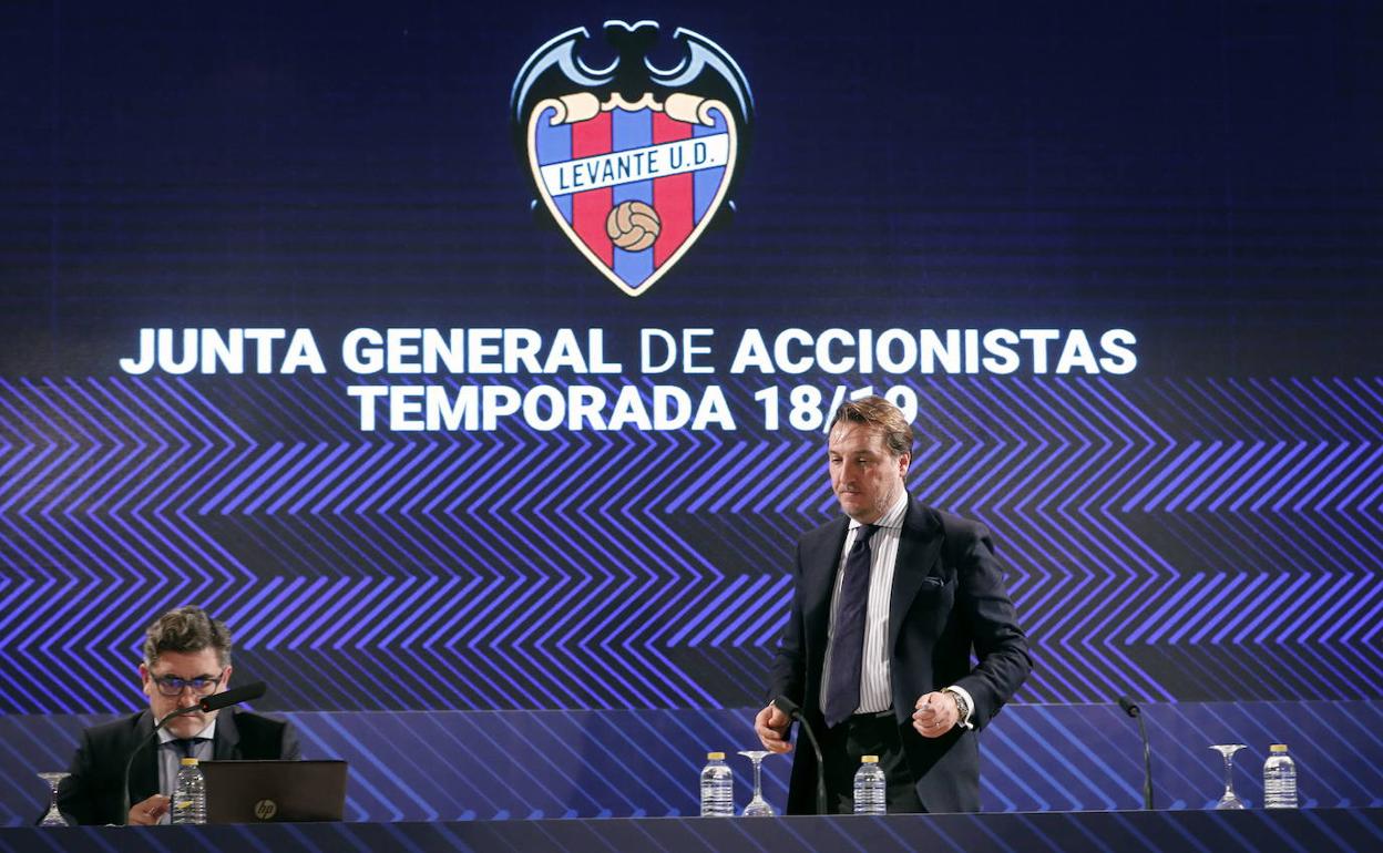 Quico Catalán, durante la junta de accionistas del Levante de 2019.