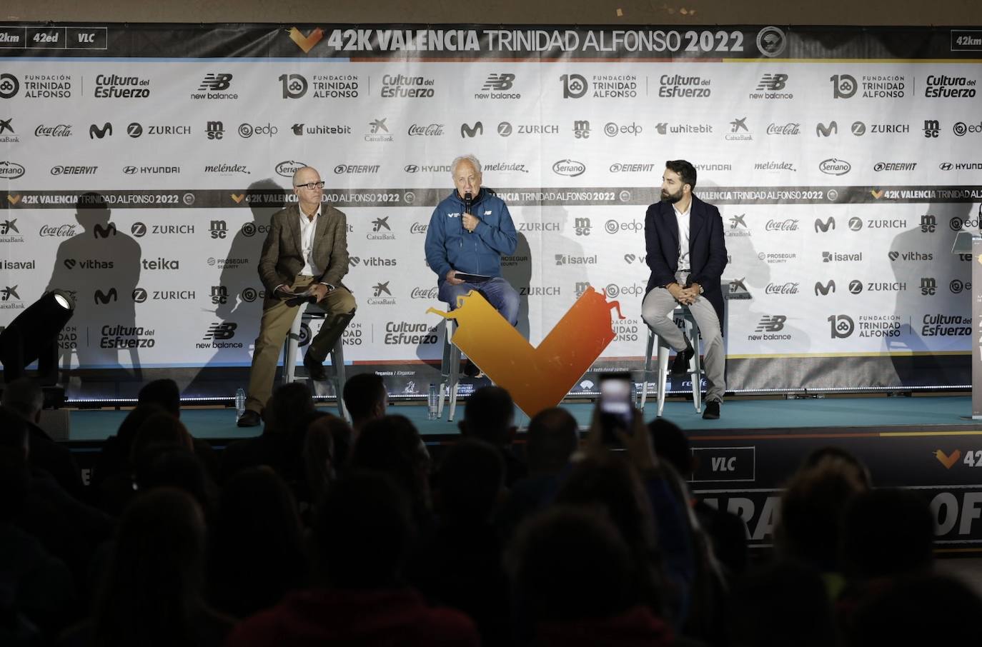 Fotos: Los participantes del Maratón Valencia ya pueden recoger su dorsal