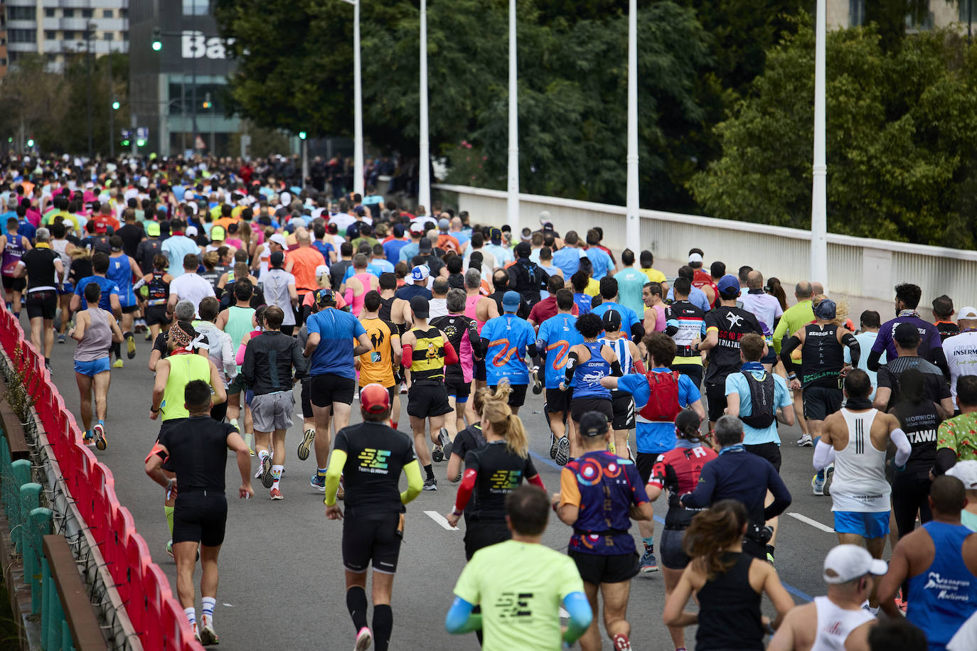 Fotos: Valencia brilla como escenario del Maratón de Valencia 2022