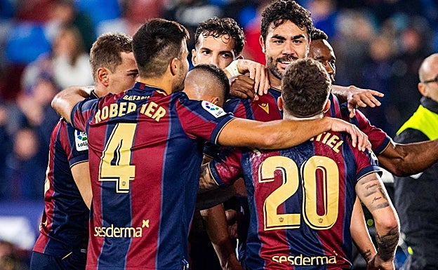 El Levante mete la quinta