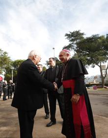 Imagen secundaria 2 - El primer contacto entre el cardenal Cañizares y el nuevo Arzobispo ha sido en el Seminario Mayor La Inmaculada de Moncada. 