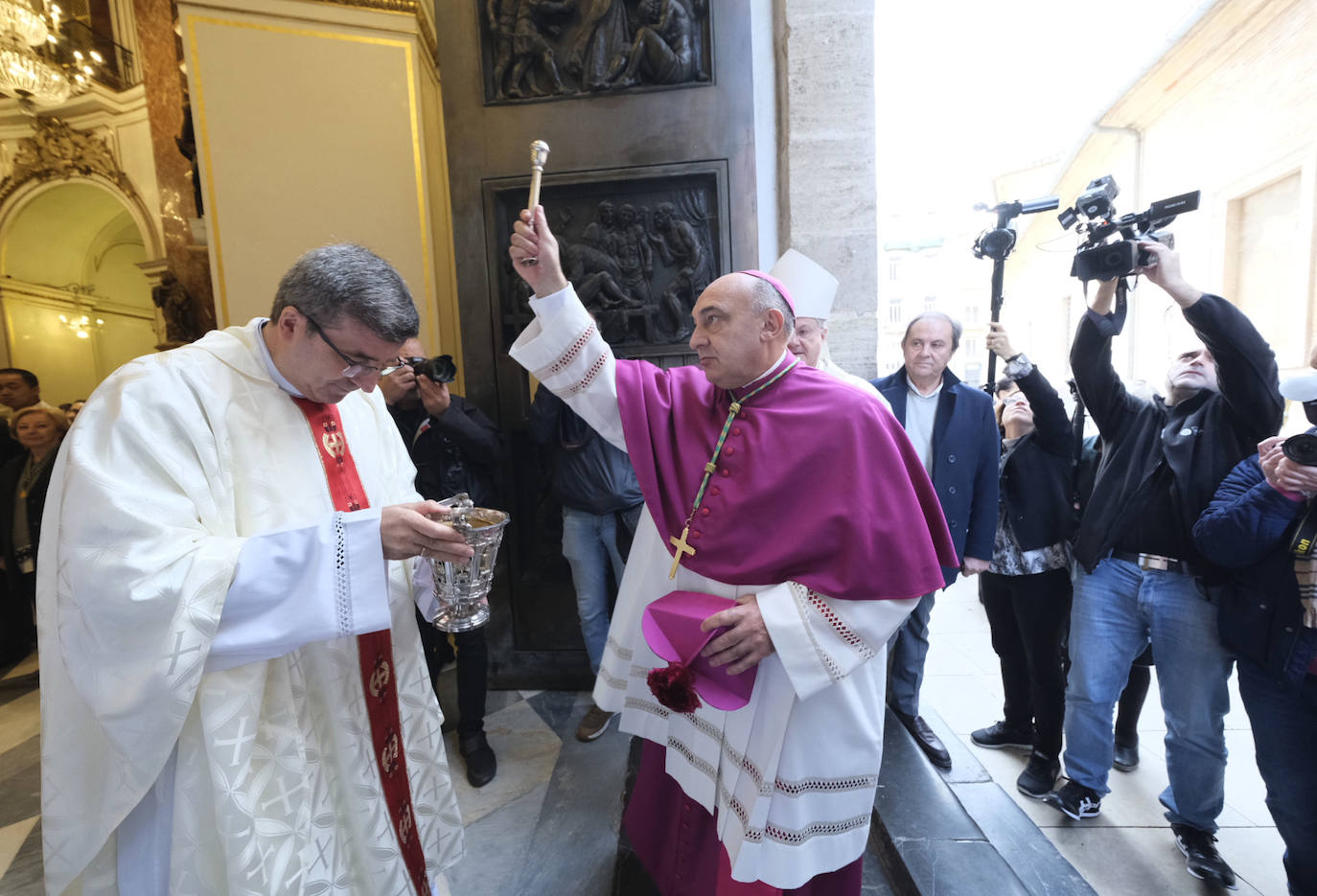 Fotos: Toma de posesión y misa en la catedral de Benavent, nuevo arzobispo de Valencia