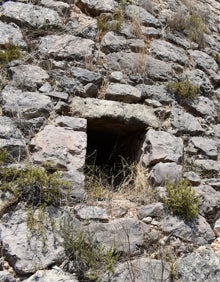 Imagen secundaria 2 - Diferentes perspectivas del castillo de Santa Ana de Oliva. 