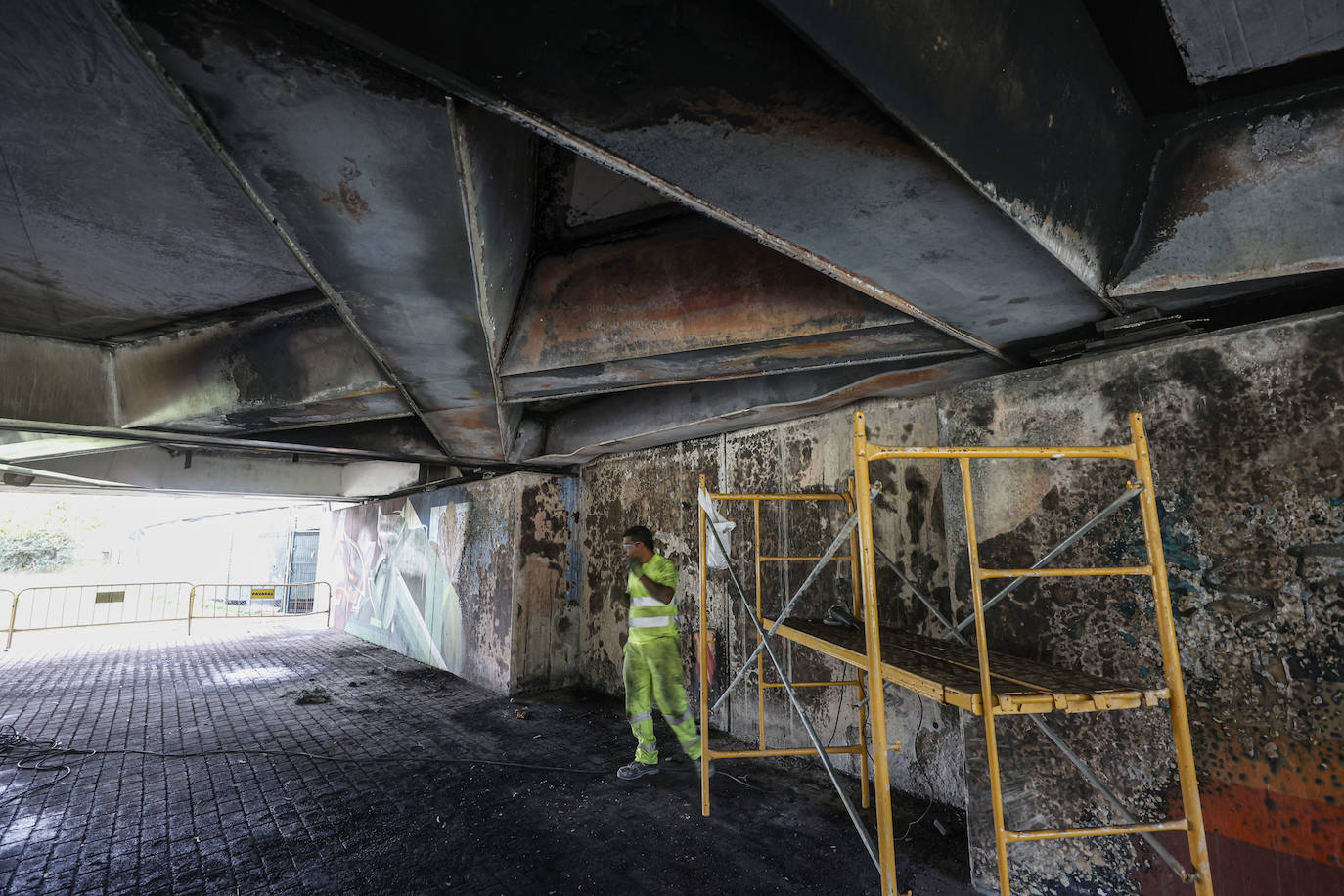 Fotos: Las tareas de restauración del puente de las Flores