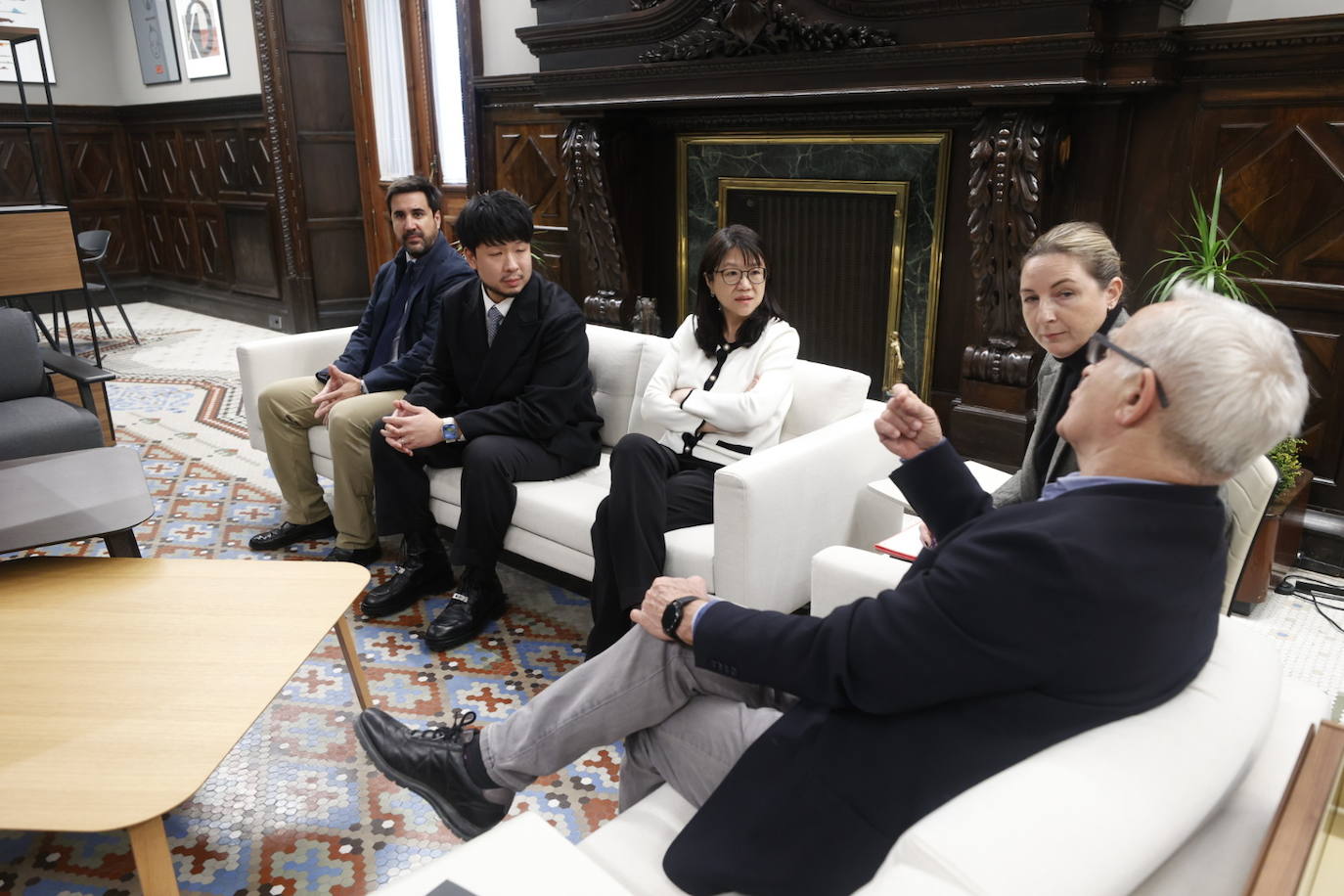 Fotos: Imágenes de la reunión entre el Valencia CF y el Ayuntamiento