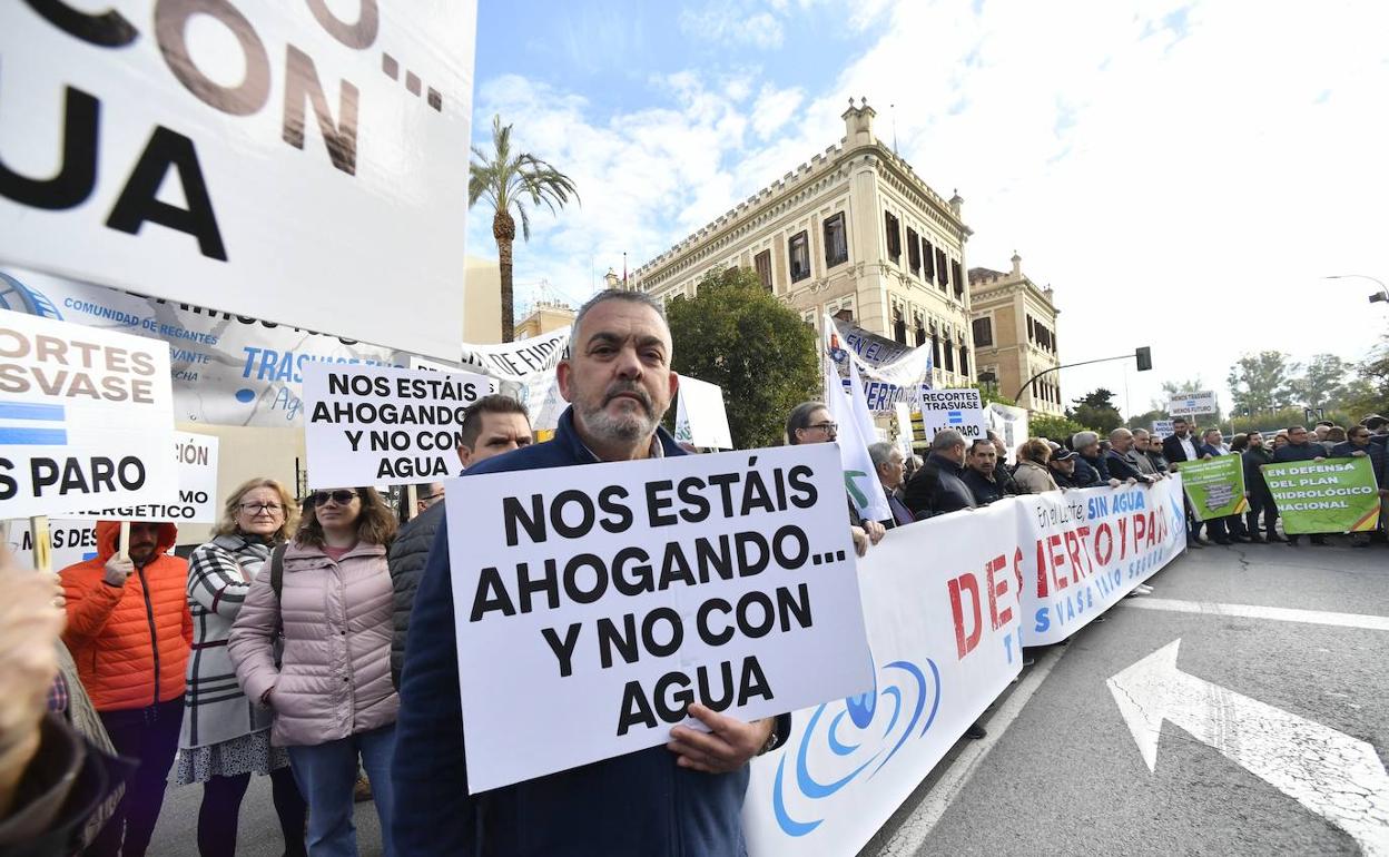 Manifestantes ayer en Murcia. 