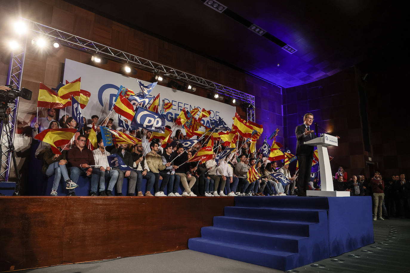 Fotos: Las mejores imágenes del mitín del PP en Valencia