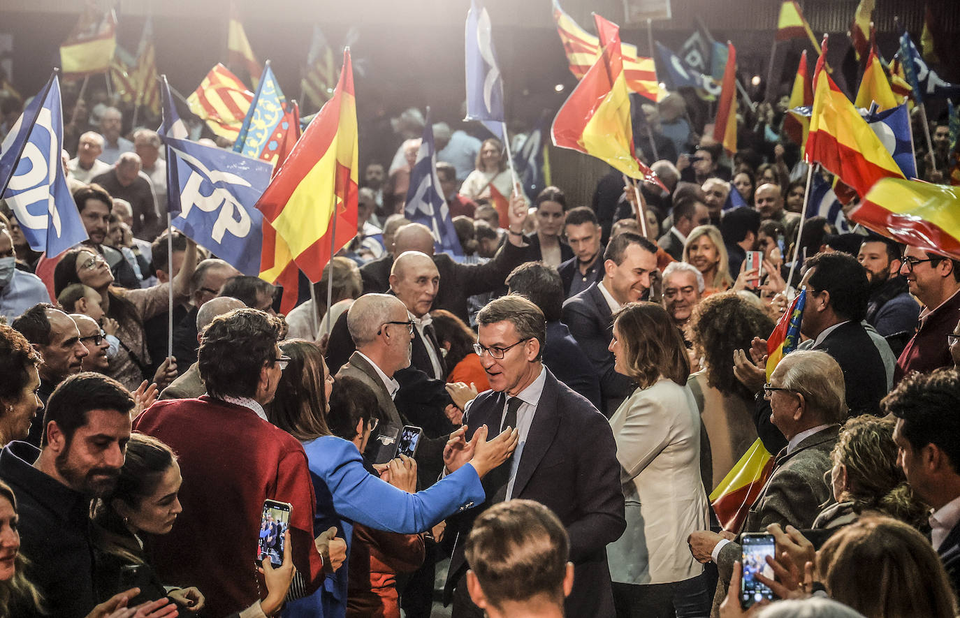 Fotos: Las mejores imágenes del mitín del PP en Valencia