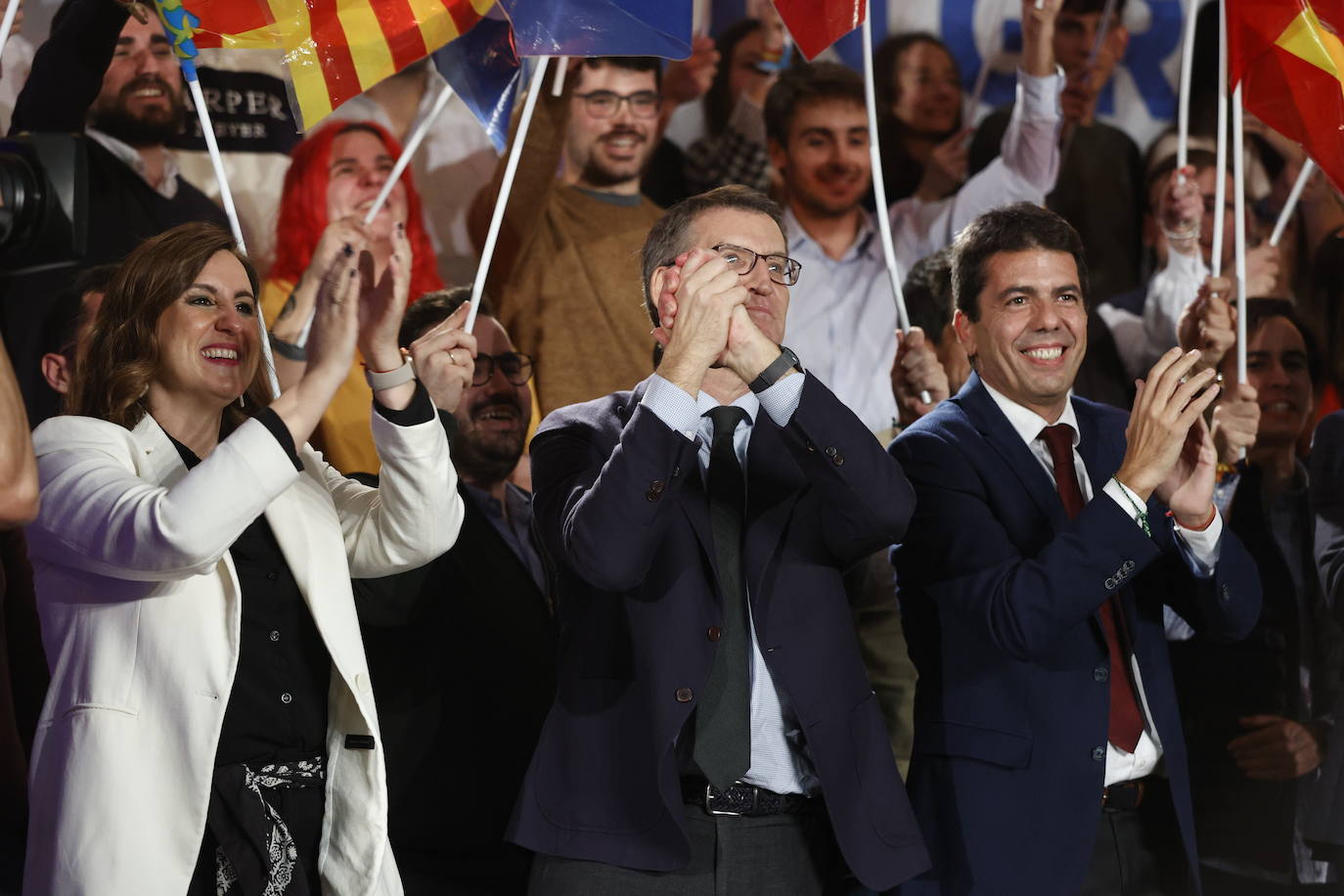 Fotos: Las mejores imágenes del mitín del PP en Valencia