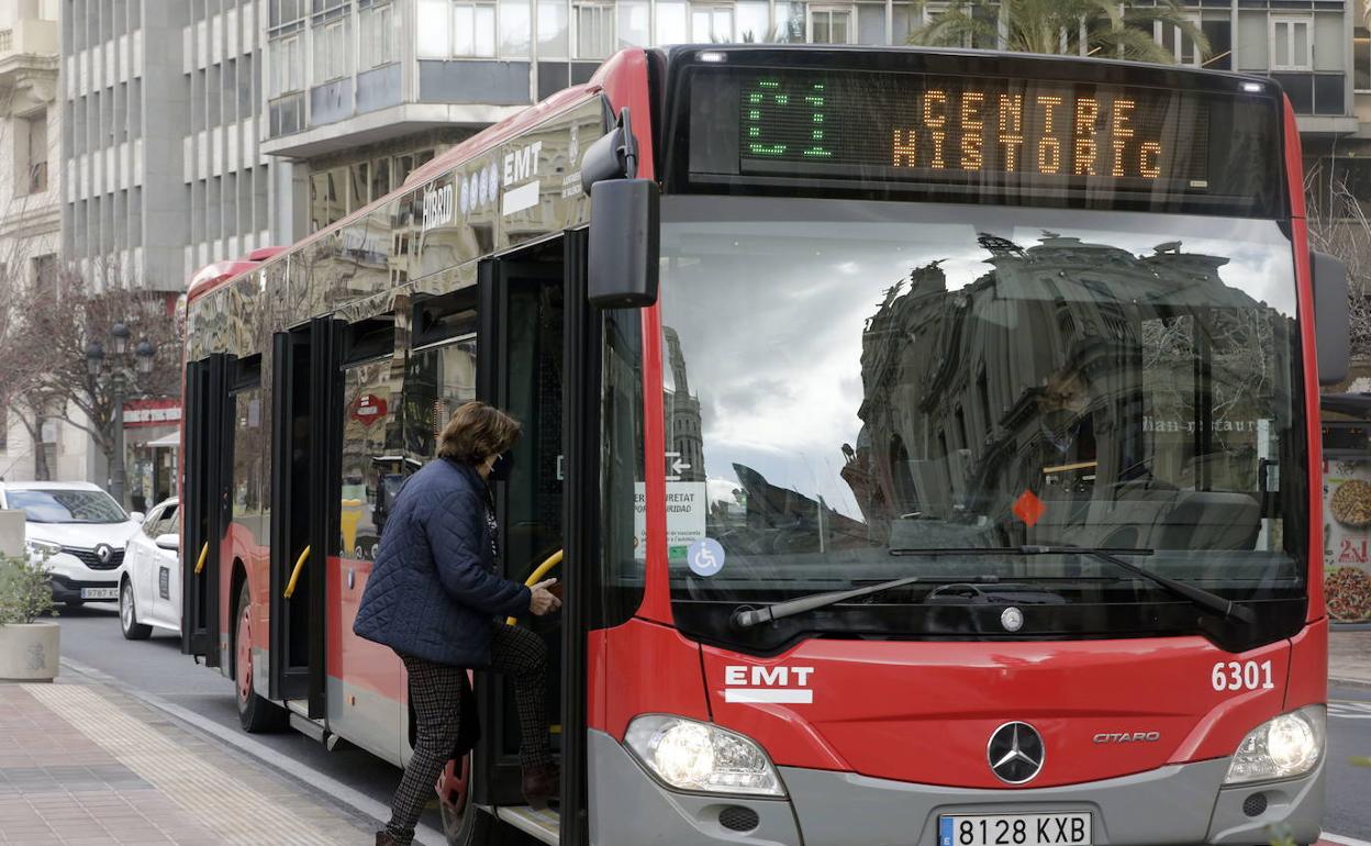 Un autobús de la EMT. 